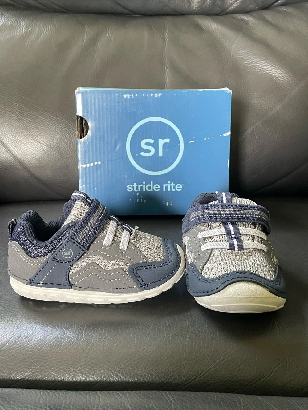 Stride Rite - Soft Motion Kylo Sneaker - NIB - Navy/Gray - Boys Size 4XWide